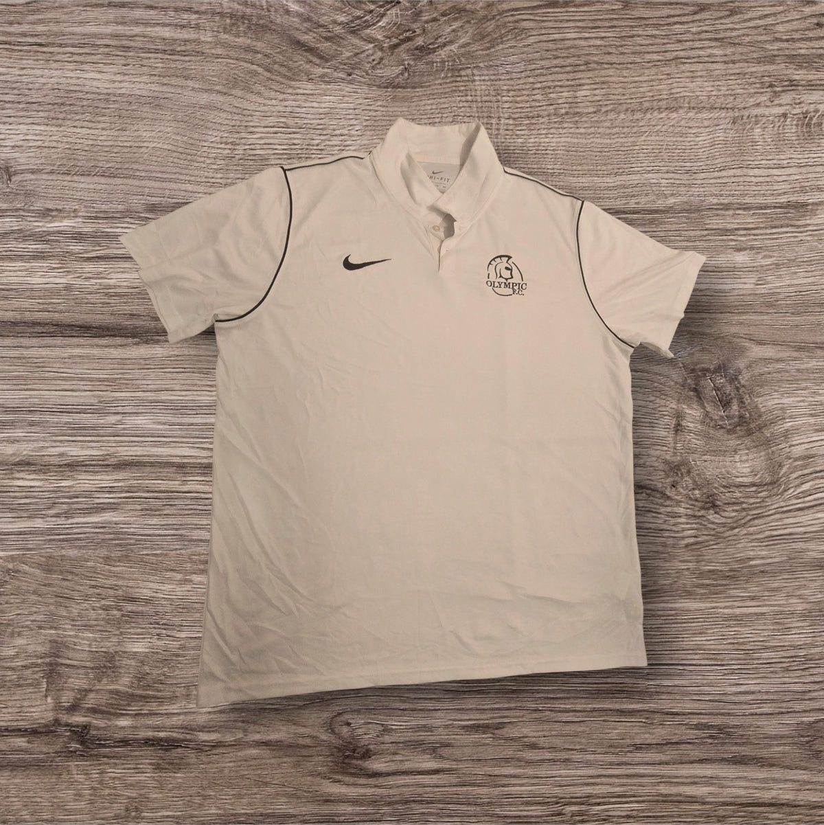 Polo tecnica bianca Ottoman Kumus Nike con tecnologia Dri-FIT, logo Nike e stemma Olympic F.C. sul petto