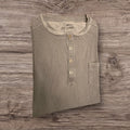 T-shirt Ottoman Kumus GAS grigio-tortora in cotone con bottoni frontali, taschino e bordi a taglio vivo