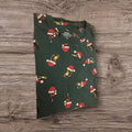 T-shirt natalizia Ottoman Kumus verde scuro in cotone con stampa di boccali di birra e cappellini di Babbo Natale