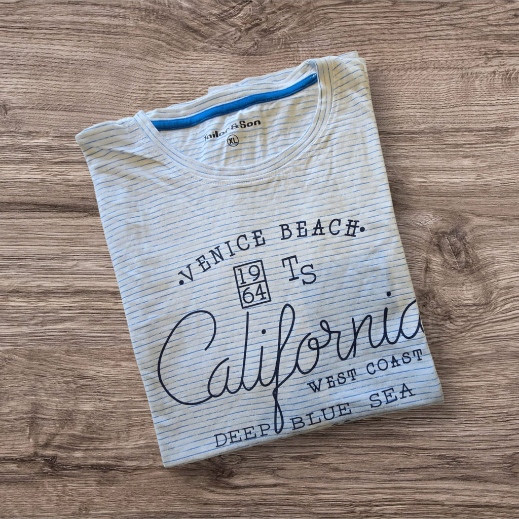 T-shirt a righe Ottoman Kumus con stampa grafica Venice Beach California e colletto a contrasto blu